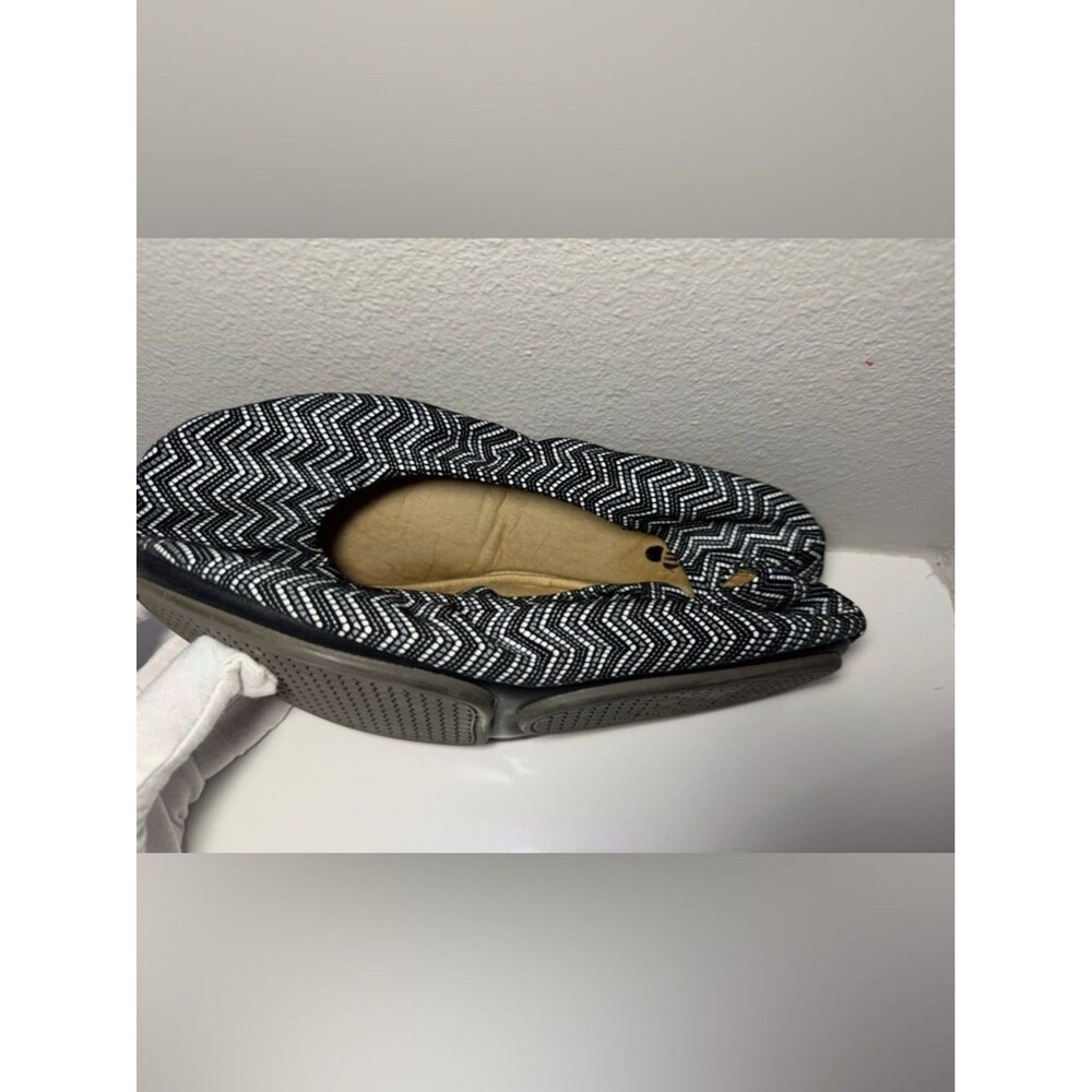 The Storehouse Flats - Comfort Chevron Ballet Flats - Has Tears - Picture 10 of 15